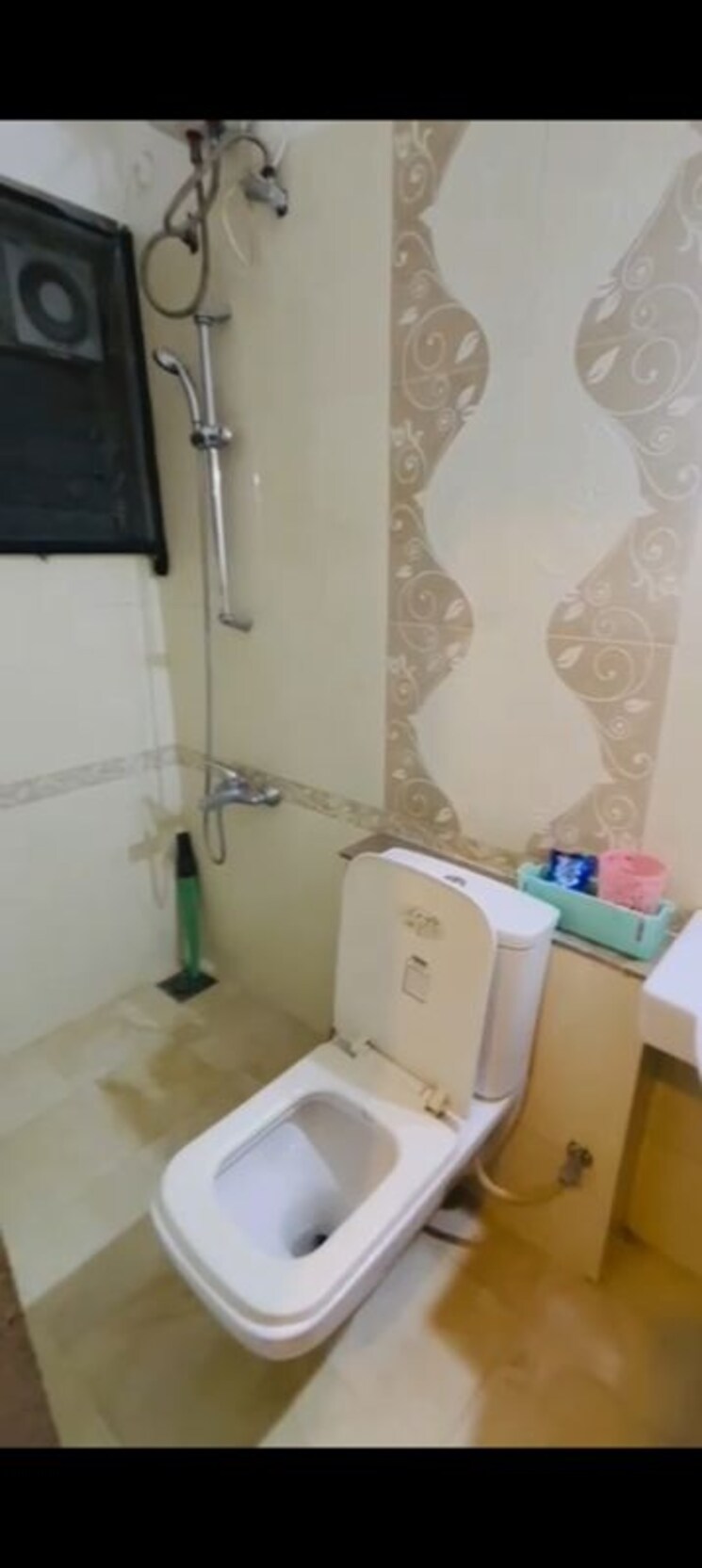 Bathroom, rohan-mithila 3 Bedroom 1650 Sq.Ft. Apartment In Viman Nagar Pune 9794165