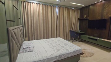 Bedroom in 6 BHK Apartment at Oberoi Exquisite Goregaon, Goregaon East – for Sale