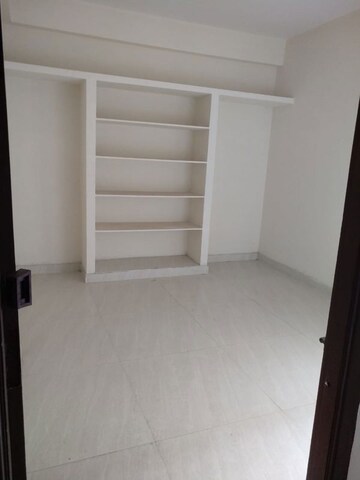 Room in 1 BHK Builder Floor at Begumpet – for Rent