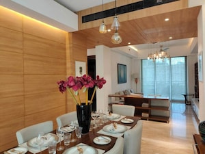 Living Room in 2.5 BHK Apartment at DLF Cyber Park, Sector 20 – for Rent