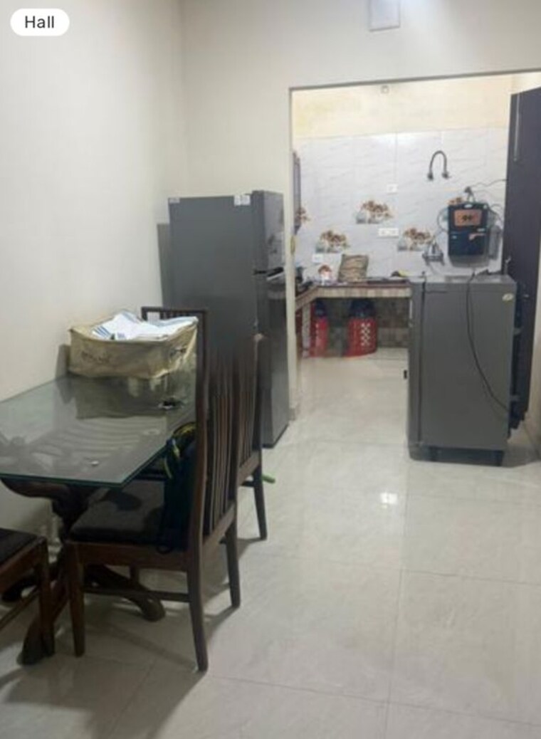 Room, hazratganj 2 Bedroom 1680 Sq.Ft. Apartment In Hazratganj Lucknow 9794193