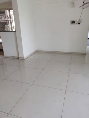 Room in 1 BHK Apartment at Kolte Patil Xenia, Kharadi – for Rent