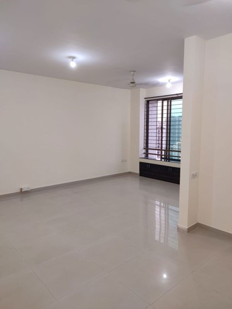 Room, kurla east 2 Bedroom 600 Sq.Ft. Apartment In Kurla East Mumbai 9794200