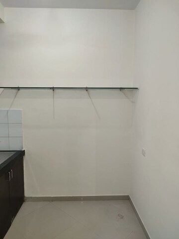 Room in 2 BHK Apartment at Kurla East – for Rent