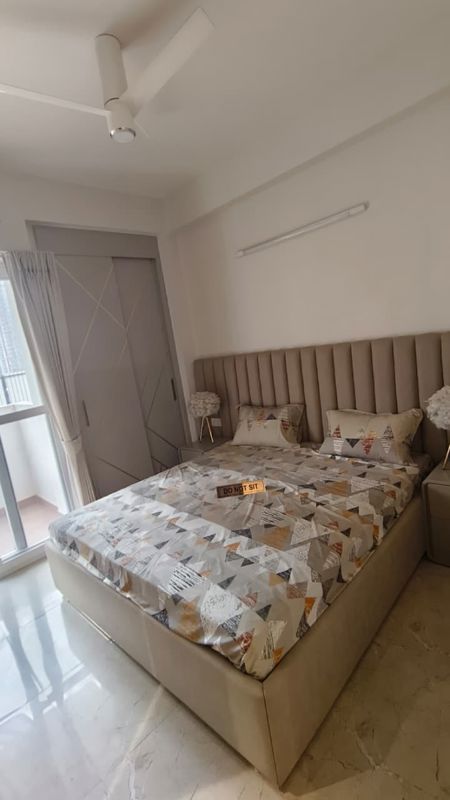 1 BHK + Pooja Room 450 Sq.Ft. Independent House in RWA Apartments Sector 27