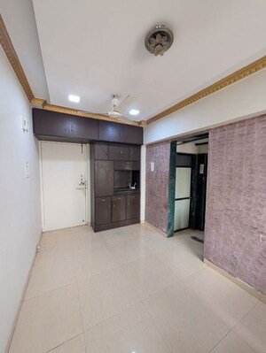 Room in 1 RK Apartment at Sion East – for Rent