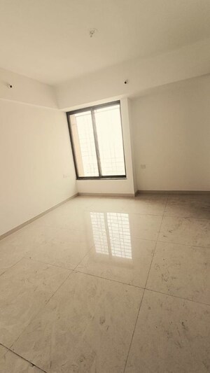 2 BHK Apartment For Rent in Vardhaman Square, Kharadi