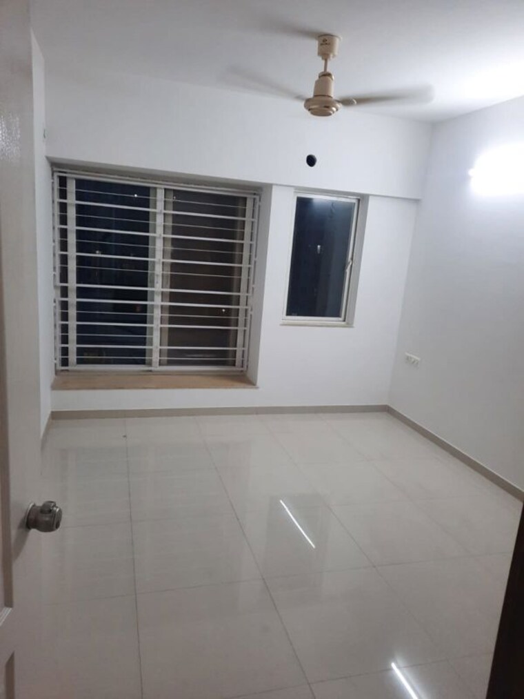 Room, vardhaman-square 2 Bedroom 1000 Sq.Ft. Apartment In Kharadi Pune 9743574