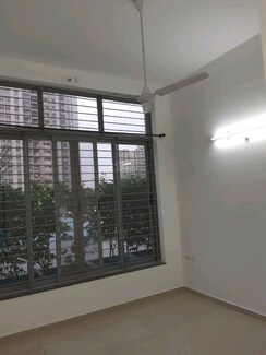 2 BHK Apartment For Rent in Amanora Future Towers