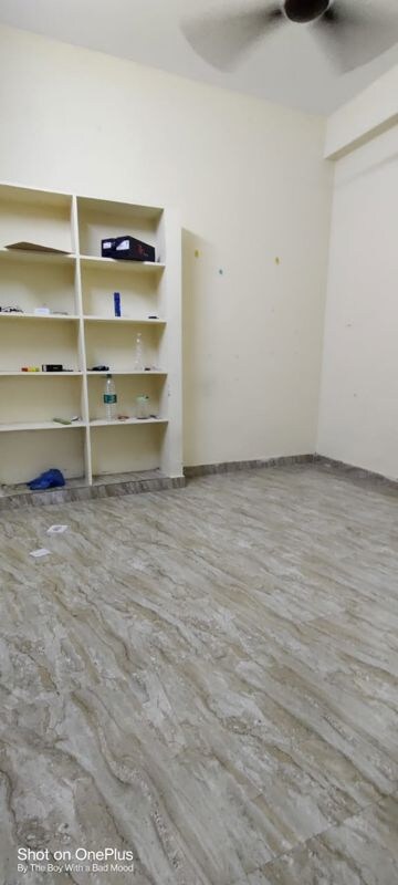 Room in 1 BHK Builder Floor at Begumpet – for Rent