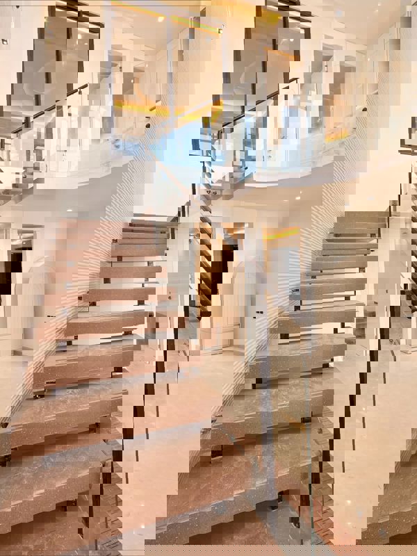 1.5 BHK + Pooja Room Apartment For Rent in DLF Cyber SEZ