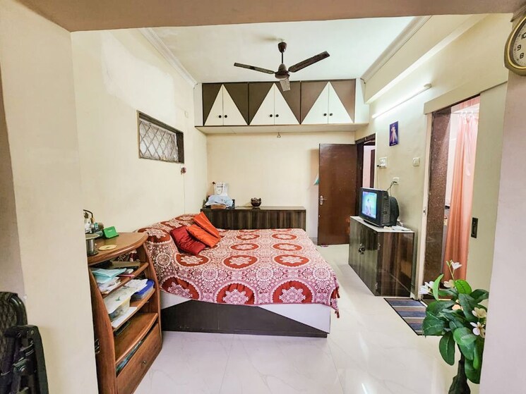 Bedroom, prem-ghar-apartment 2 Bedroom 800 Sq.Ft. Apartment In Bandra West Mumbai 9794223
