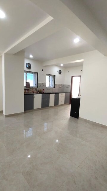 Room in 3 BHK Apartment at Begumpet – for Rent