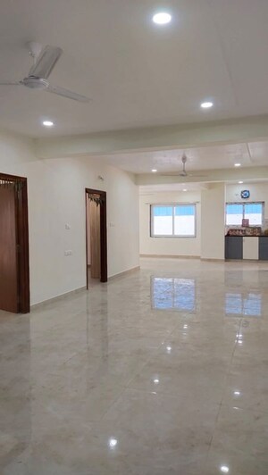 Room in 3 BHK Apartment at Begumpet – for Rent