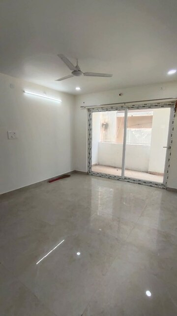 Room in 3 BHK Apartment at Begumpet – for Rent