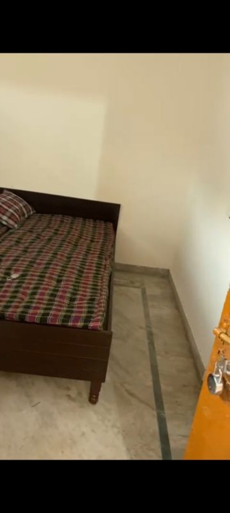 Bedroom, sector 49 2 Bedroom 600 Sq.Ft. Independent House In Sector 49 Noida 9794270