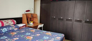Bedroom in 2 BHK Apartment at Lake Home, Powai – for Rent