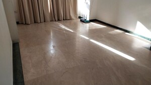 Room in 3 BHK Apartment at Hiranandani Heritage Tower, Powai – for Rent