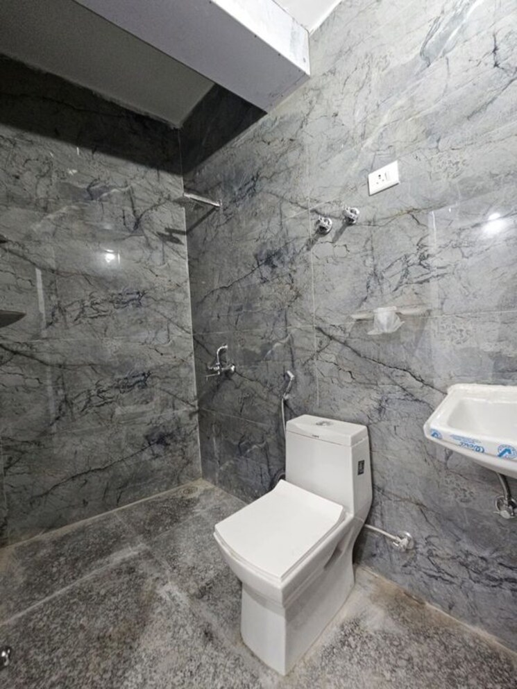 Bathroom, saket 1 Bedroom 600 Sq.Ft. Builder Floor In Saket Delhi 9794308