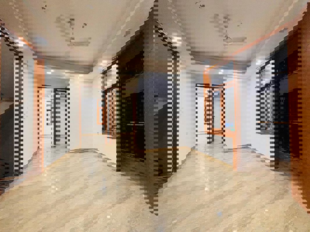 2 BHK Builder Floor For Rent in Saket