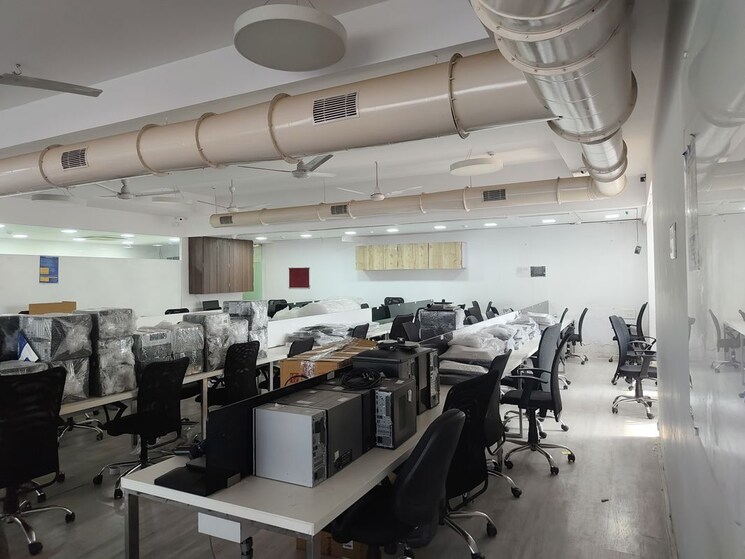 Team Area, express-zone Commercial Office Space 2500 Sq.Ft. In Malad East Mumbai 9794330