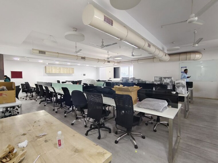 Team Area, express-zone Commercial Office Space 2500 Sq.Ft. In Malad East Mumbai 9794330
