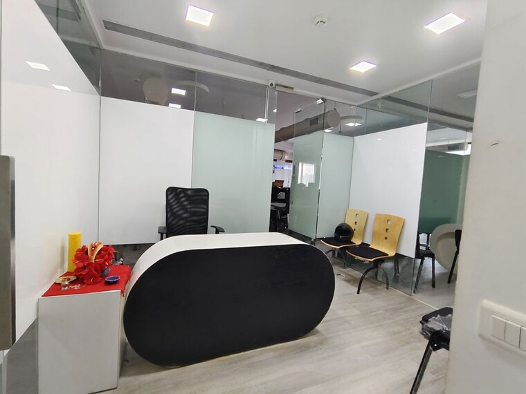 Team Area, express-zone Commercial Office Space 2500 Sq.Ft. In Malad East Mumbai 9794330