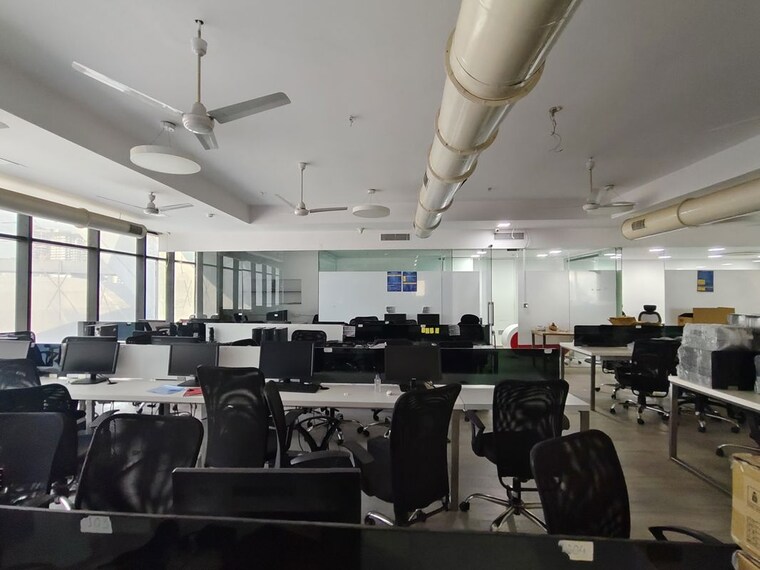 Team Area, express-zone Commercial Office Space 2500 Sq.Ft. In Malad East Mumbai 9794330