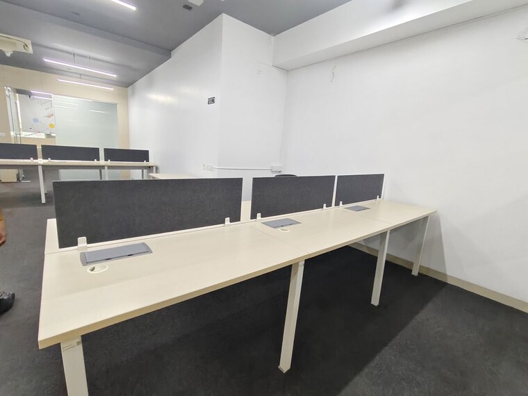 Floor Plan, dlh-park Commercial Office Space 1500 Sq.Ft. In Malad West Mumbai 9794331