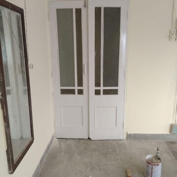 Building Lobby in 3 BHK Apartment at Churchgate – for Sale