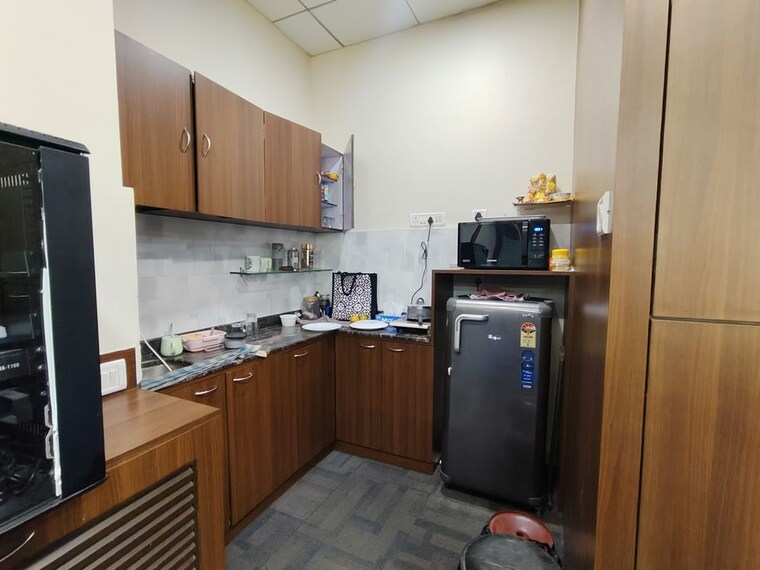 Floor Plan, dlh-park Commercial Office Space 1500 Sq.Ft. In Malad West Mumbai 9794337