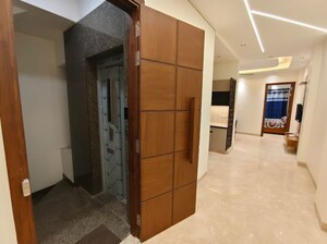 Room in 2 BHK Builder Floor at Lajpat Nagar – for Sale