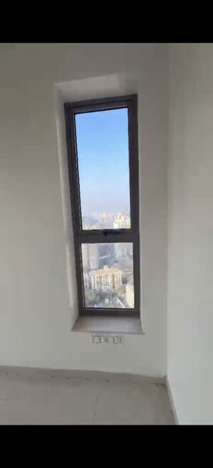 Furnished Amenities in 4 BHK Apartment at Kalpataru Paramount, Kapur Bawdi – for Sale