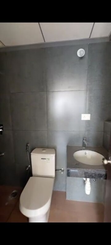 Bathroom in 4 BHK Apartment at Kalpataru Paramount, Kapur Bawdi – for Sale