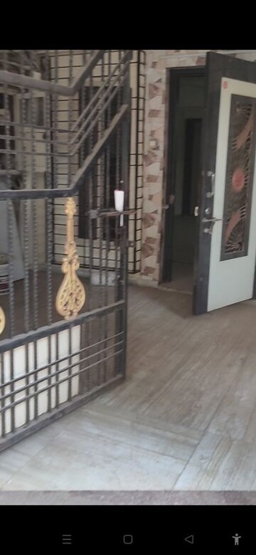 Staircase in 4 BHK Villa at Hiranandani Powai Park, Powai – for Rent