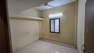 Room in 2.5 BHK Apartment at Awesome Residency, Baner – for Rent