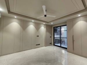 Room in 2 BHK Apartment at VM Tower, Sector 18 – for Rent