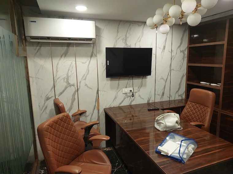Team Area, connaught place Commercial Office Space 1150 Sq.Ft. In Connaught Place Delhi 9794438