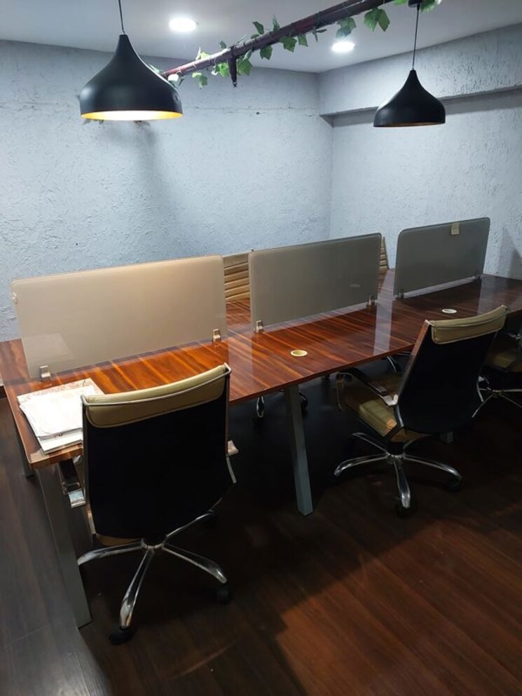 Team Area, connaught place Commercial Office Space 1150 Sq.Ft. In Connaught Place Delhi 9794438