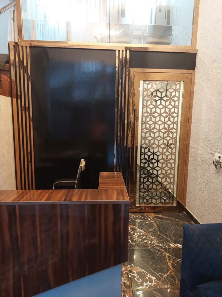 Entrance, connaught place Commercial Office Space 1150 Sq.Ft. In Connaught Place Delhi 9794438