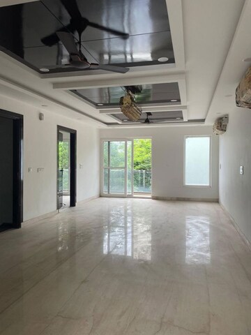 Room in 2.5 BHK Apartment at VM Tower, Sector 18 – for Rent