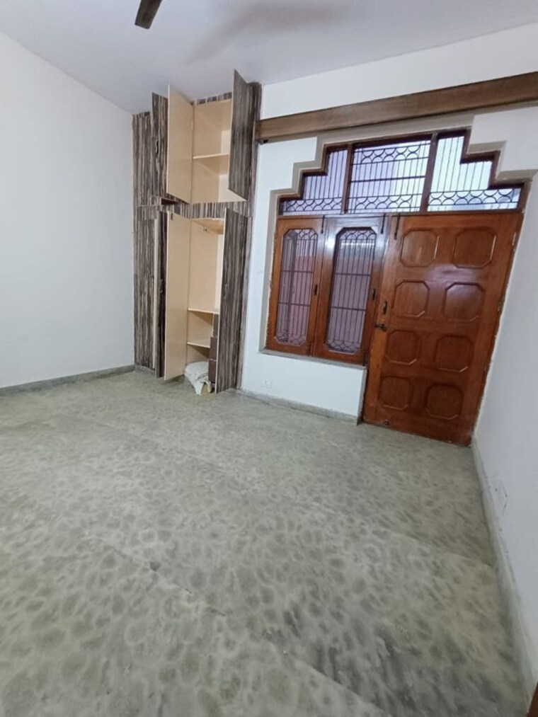 Room, rwa-apartments-sector-20 2 Bedroom 750 Sq.Ft. Builder Floor In Sector 20 Noida 9794451