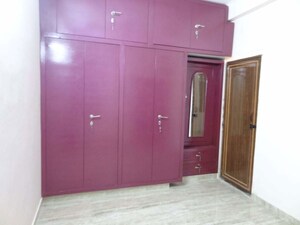 Room in 2 BHK Builder Floor at RWA Apartments, Sector 31 – for Rent