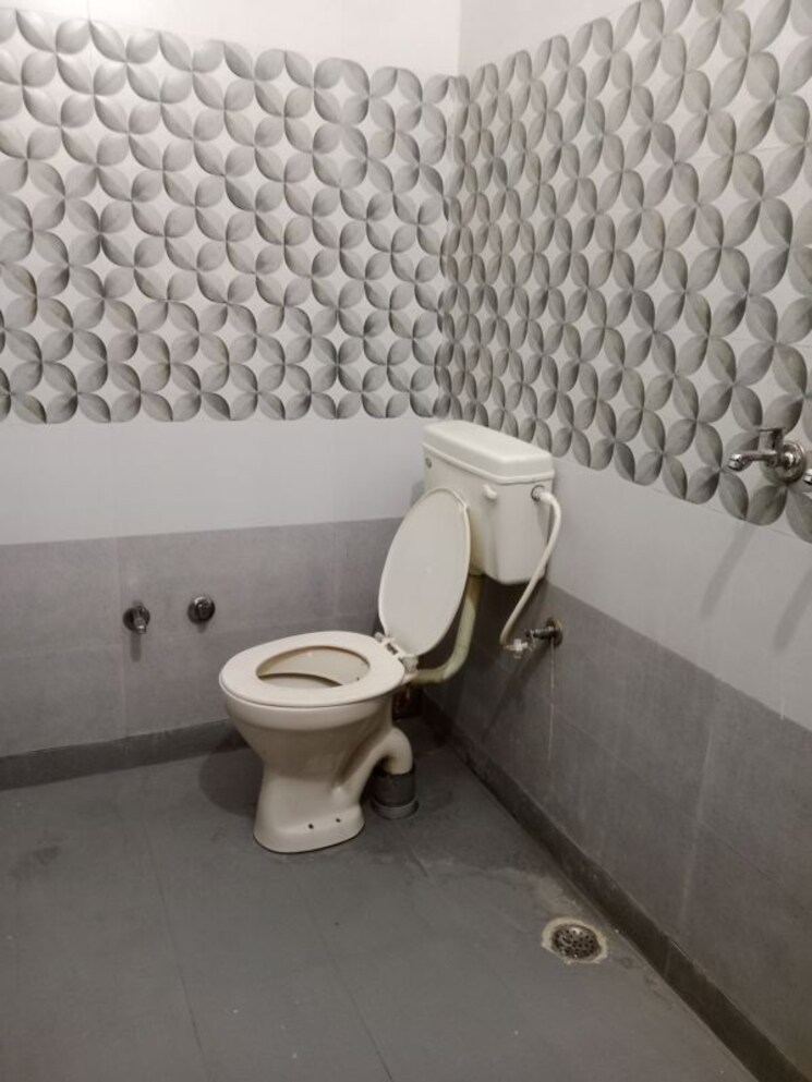 Bathroom, ansals sushant city 1.5 Bedroom 564 Sq.Ft. Builder Floor In Ansals Sushant City Panipat 9794462