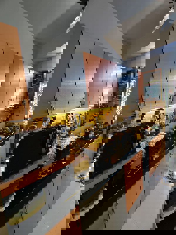 2 BHK Apartment For Rent in Swapnalok Towers