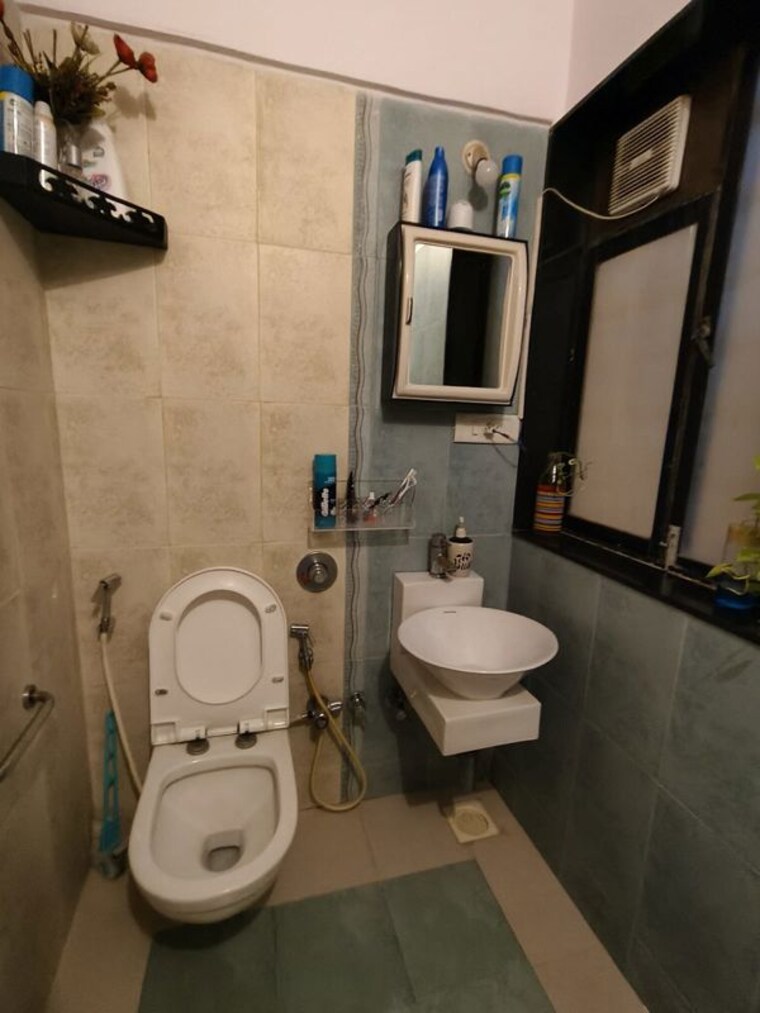 Bathroom, swapnalok-towers 2 Bedroom 860 Sq.Ft. Apartment In Malad East Mumbai 9794506