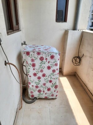 Furnished Amenities in 3 BHK Builder Floor at Kishanpura – for Sale