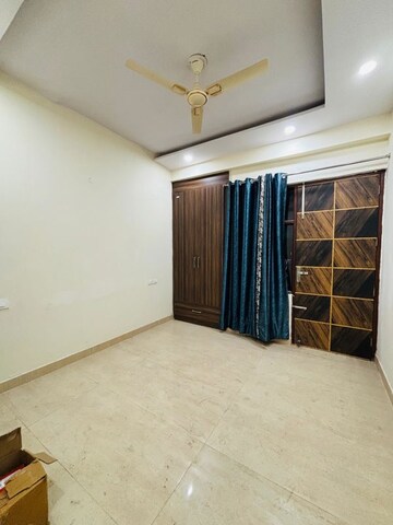 Room in 3 BHK Builder Floor at Kishanpura – for Sale