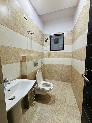 Bathroom in 3 BHK Builder Floor at Kishanpura – for Sale
