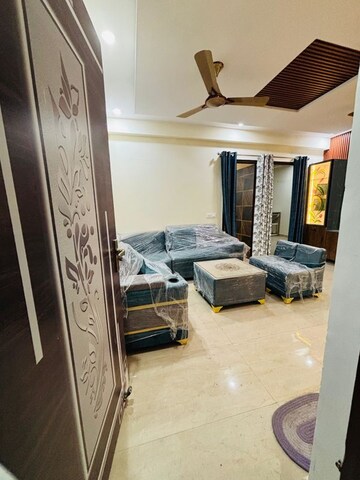 Living Room in 3 BHK Builder Floor at Kishanpura – for Sale
